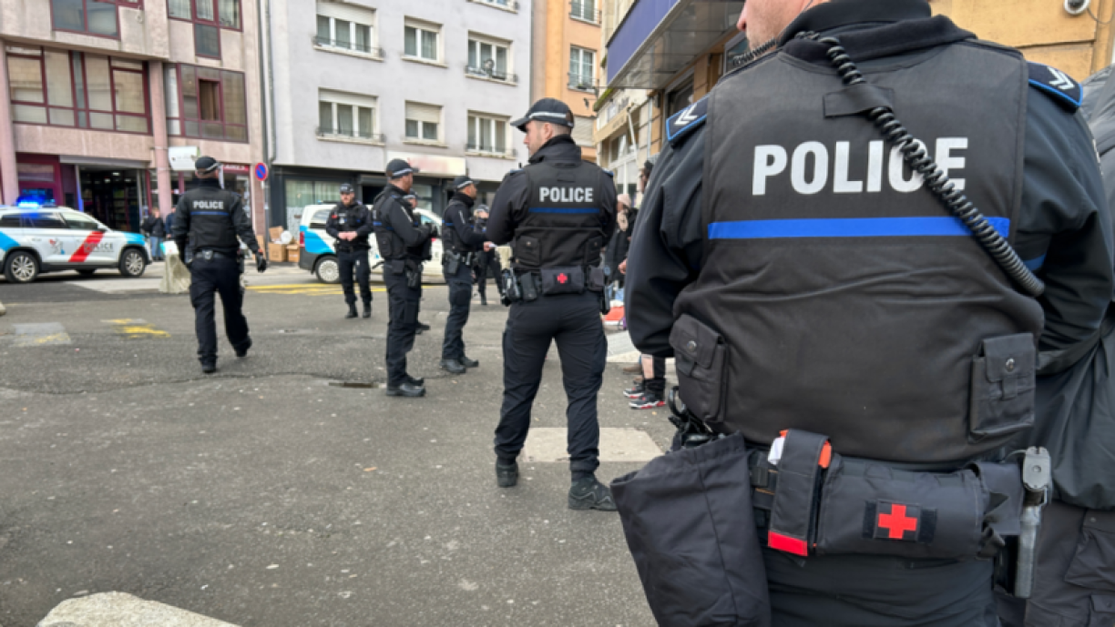 Photo fournie par la police après son opération de contrôles dans le quartier Gare le 30 janvier 2025.