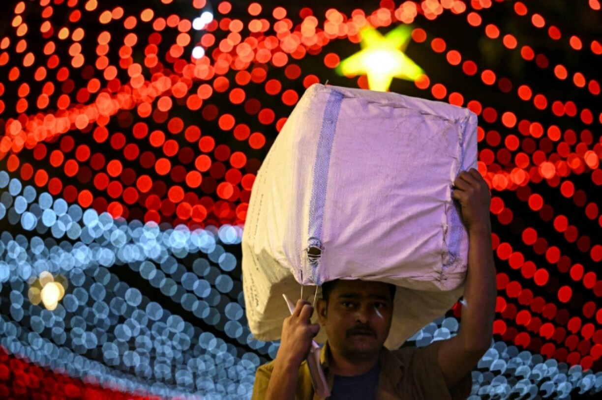 Préparatifs du Nouvel An à Bangalore, en Inde, le 30 décembre 2025