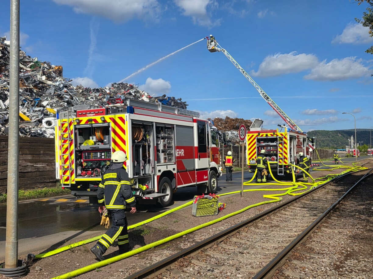 E Samschdeg de Moien koum et zu engem Brand beim Tréierer Hafen.