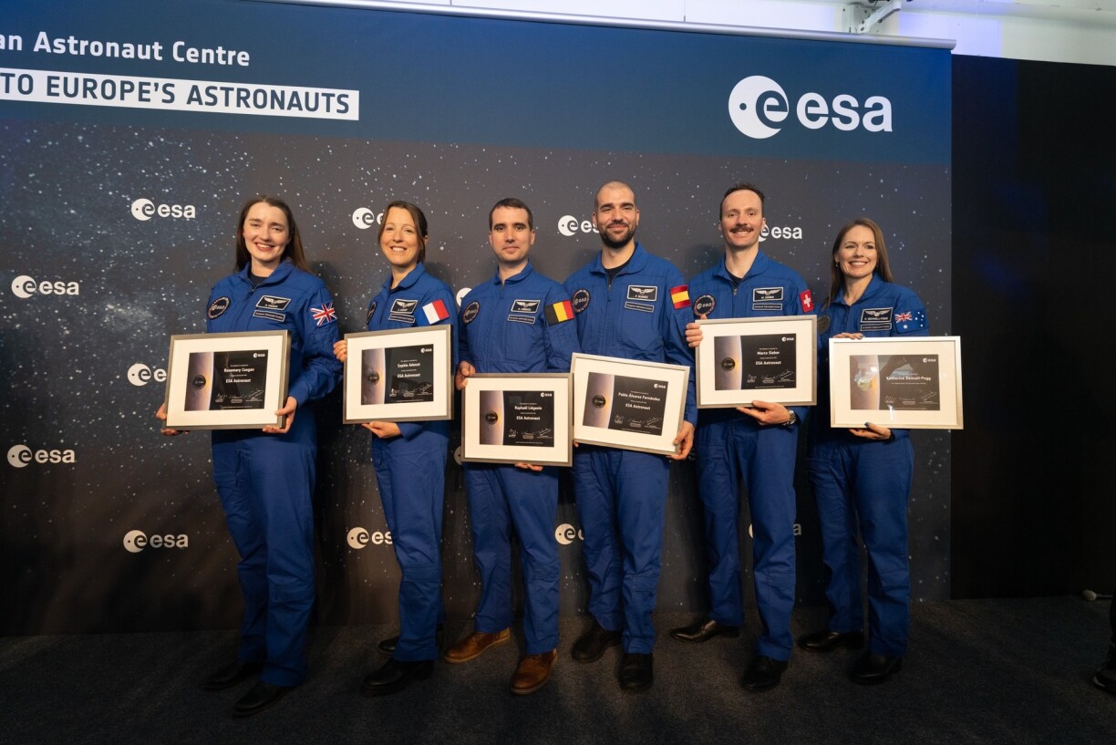 Avec son écusson belge sur le bras, Raphaël Liégeois fait partie des nouveaux astronautes de l'Agence spatiale européenne.