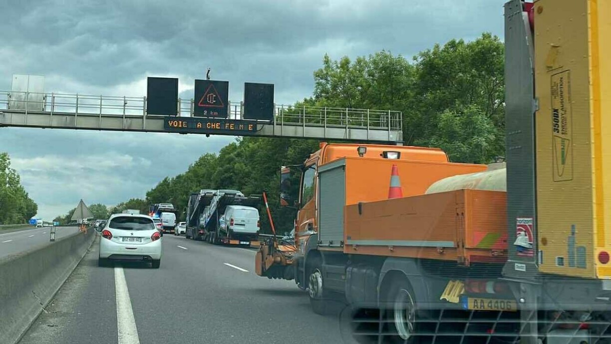 Une photo prise par un automobiliste dans le trafic jeudi soir sur l'A3