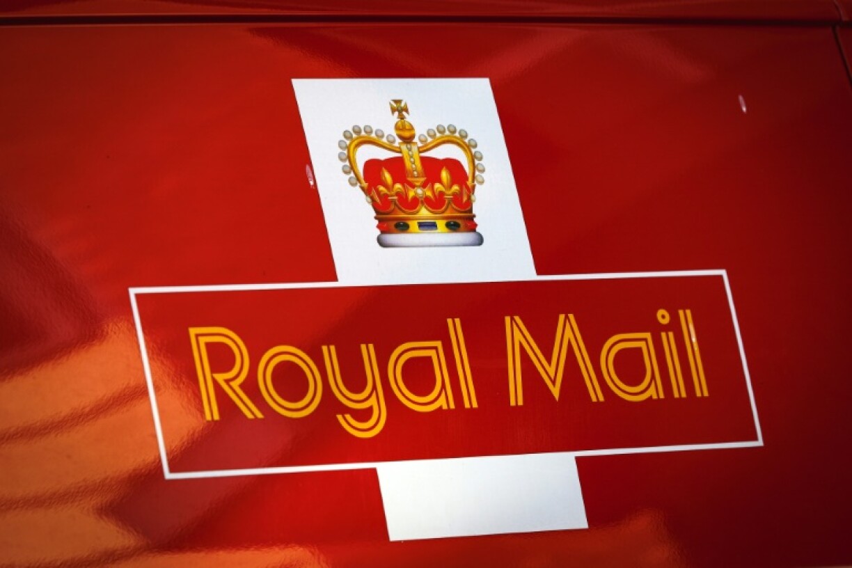 The UK government will retain a 'golden share' in Royal Mail, to prevent its headquarters moving overseas or changes to its tax residency