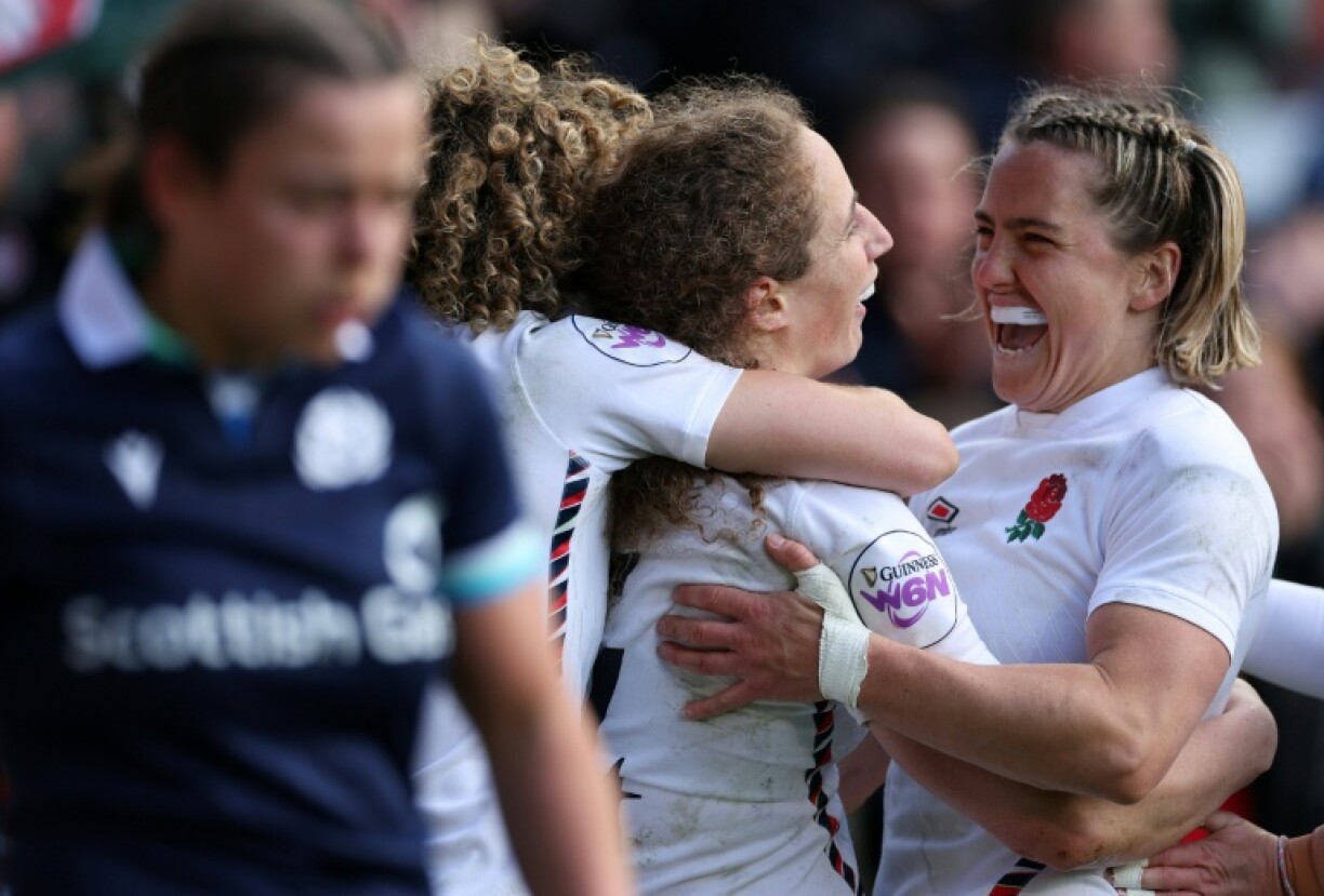 England thrashed Scotland 59-7 to remain on course for a Women's Grand Slam