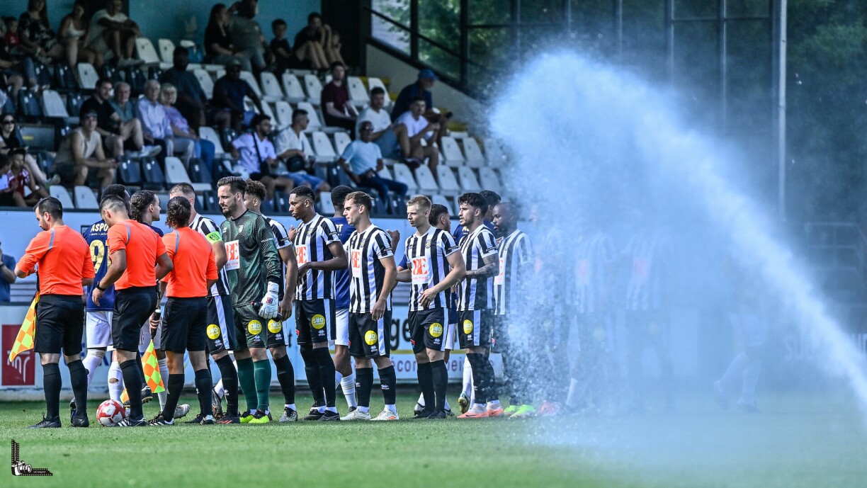 Douche froide pour la Jeunesse terrassée à domicile par Mondercange.