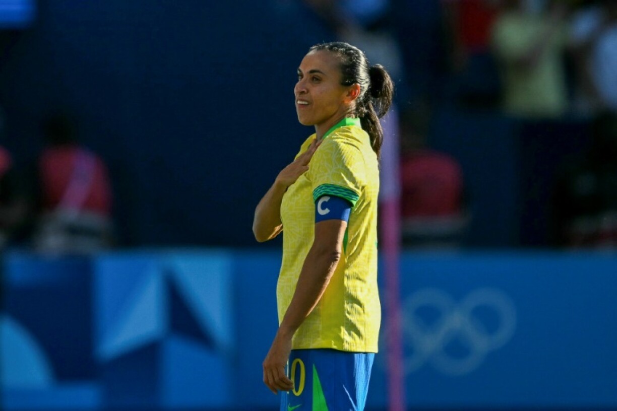 Brazil legend Marta returns to the pitch after a nine-month absence