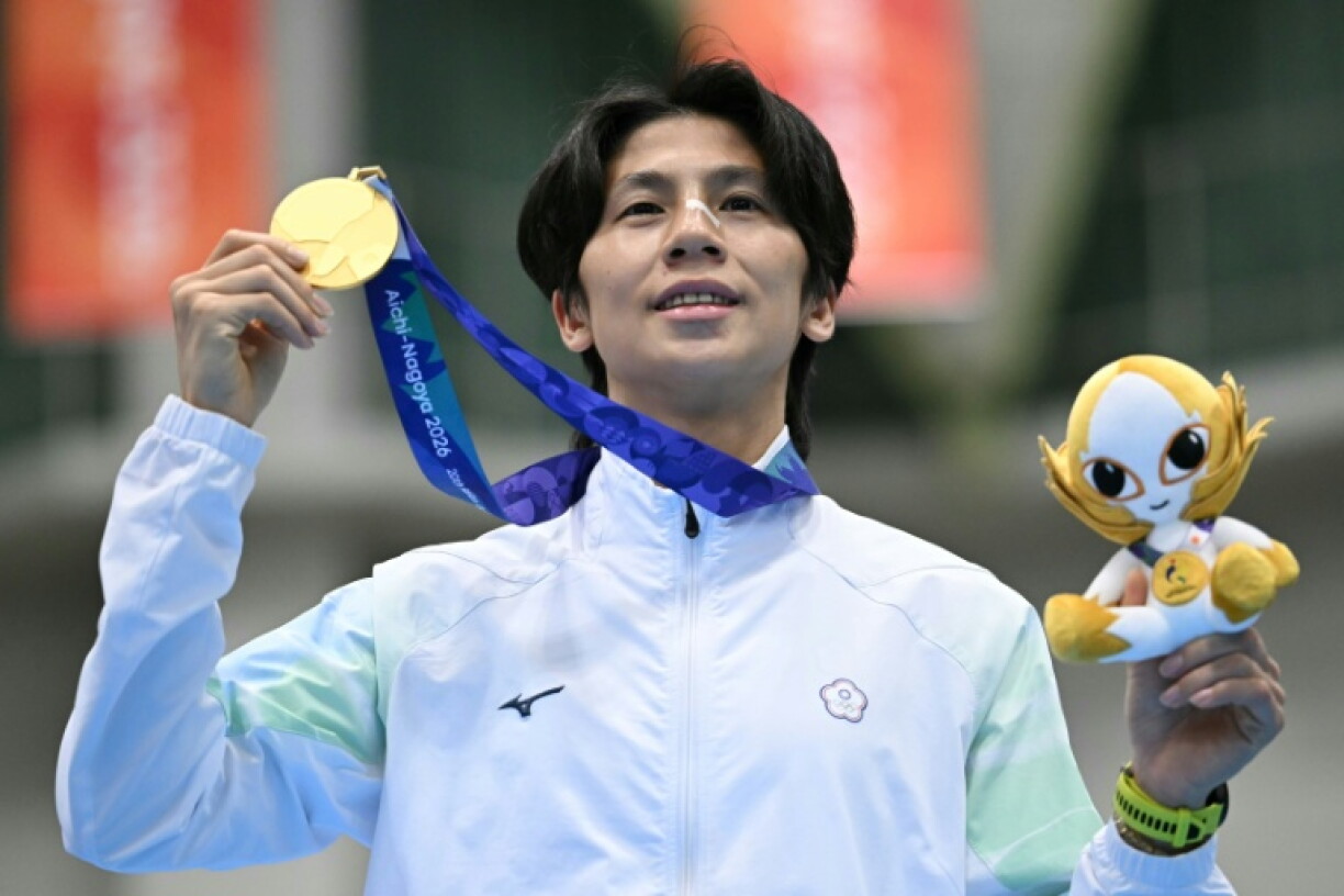Lin Yu-ting celebrates her Asian Games gold