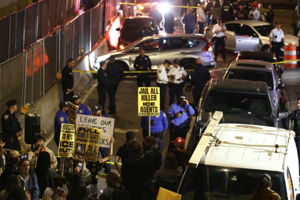 In New York ist nach Angaben der Polizei ein Mann bei einer Auseinandersetzung mit Einsatzkräften der Bundesbehörden angeschossen worden. Medienberichten zufolge führte die Einwanderungsbehörde ICE zum Zeitpunkt des Vorfalls einen Einsatz aus.