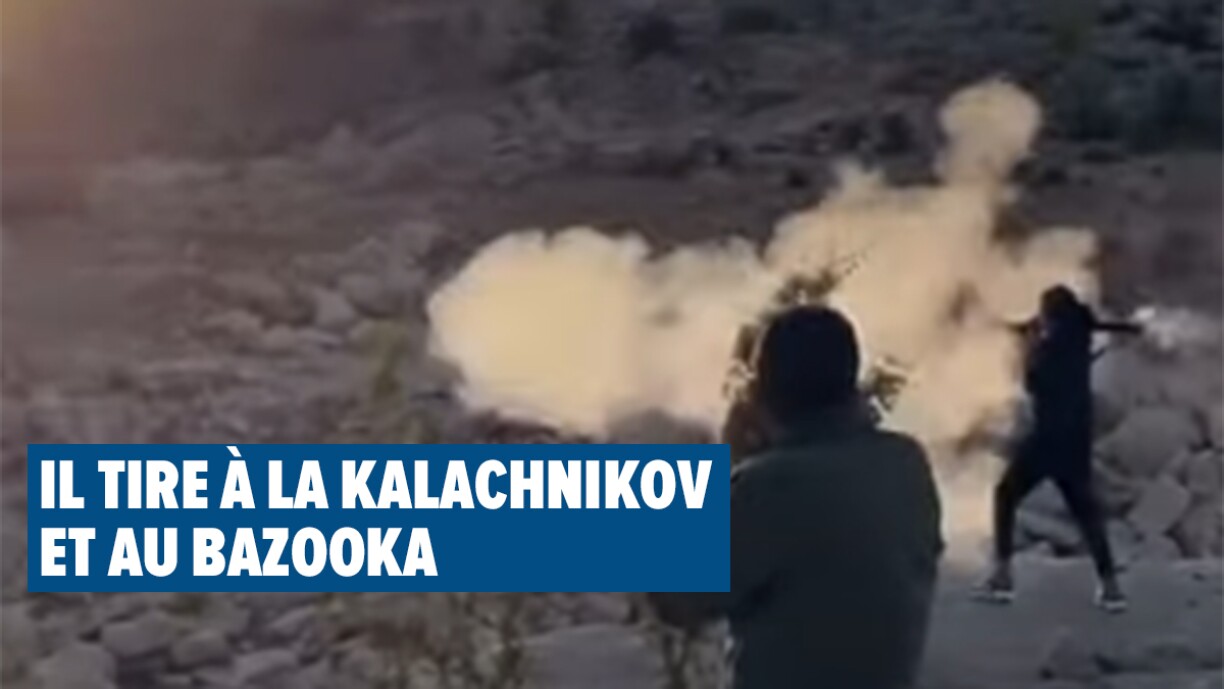 Un influenceur français filmé avec des armes en Syrie: le parquet ouvre une enquête