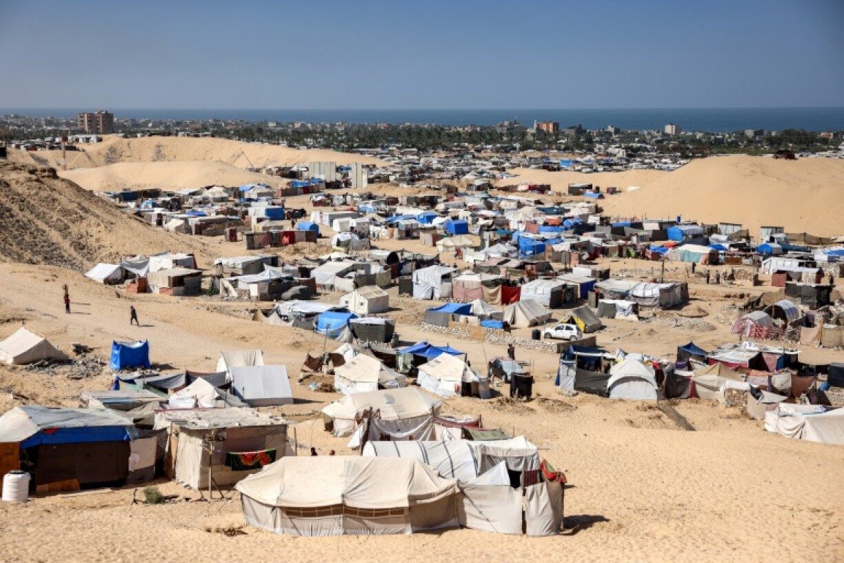 Camps de tentes pour les déplacés palestiniens à Al-Mawasi, dans le sud de la bande de Gaza, le 23 octobre 2024