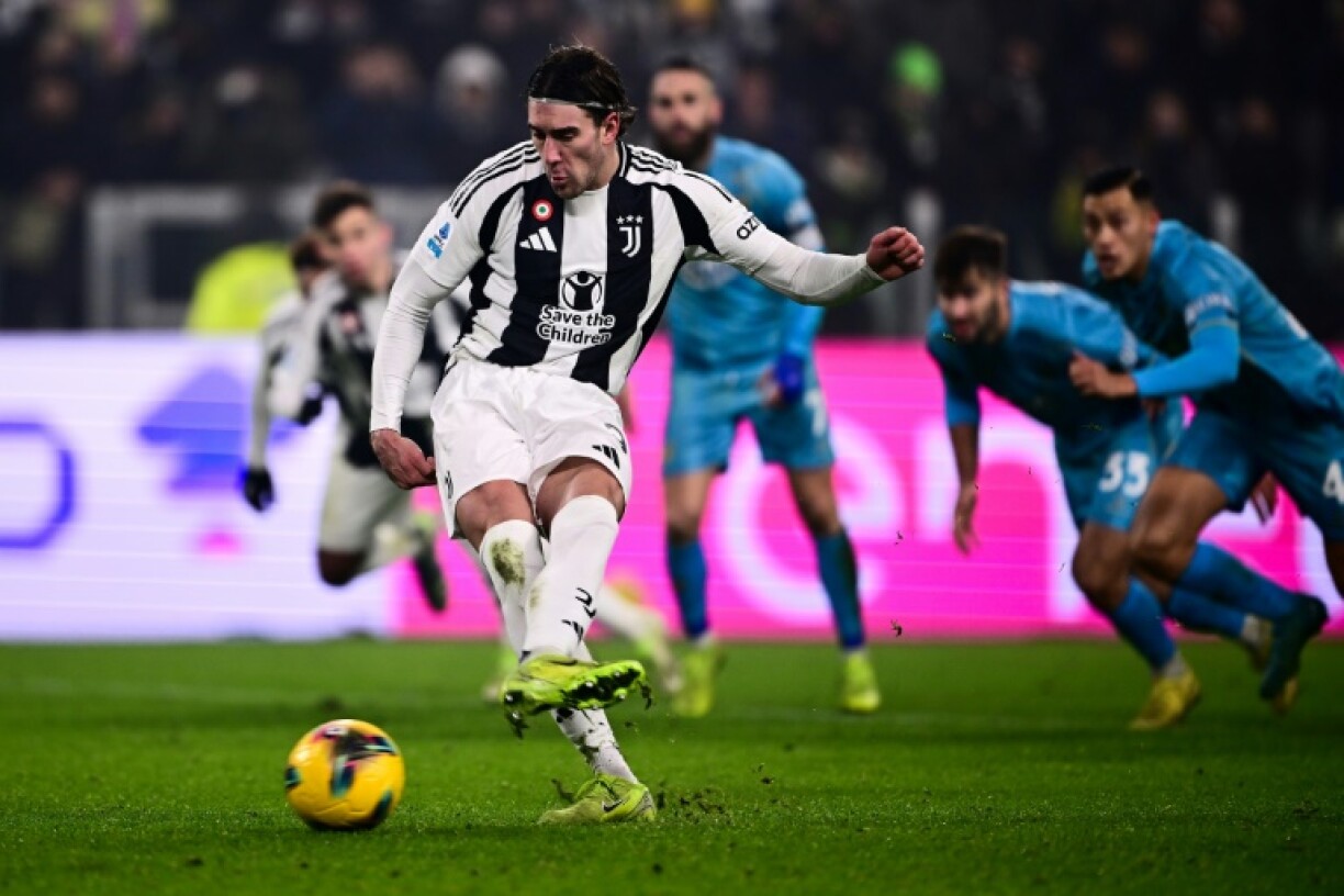 Dusan Vlahovic snatched a draw for Juve from the penalty spot