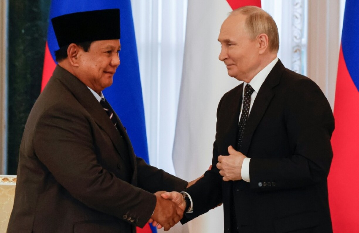 Russia's President Vladimir Putin and his Indonesian counterpart Prabowo Subianto met in St. Petersburg