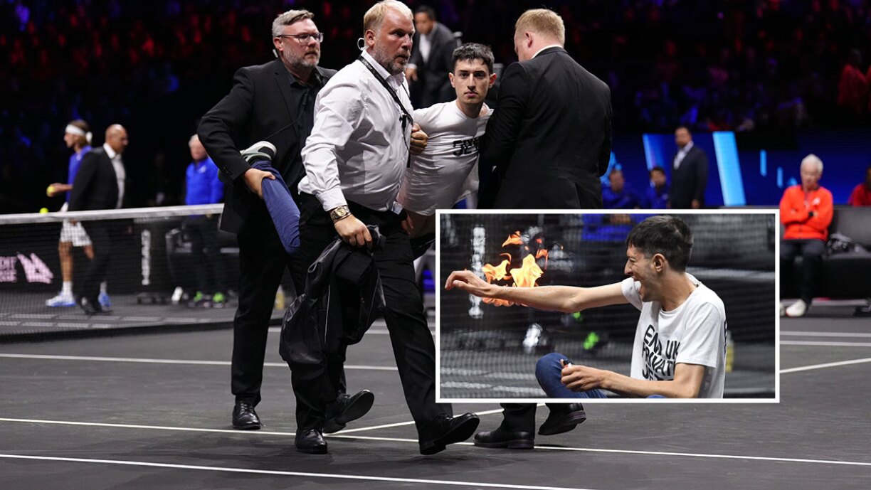 Images saissisantes à la Laver Cup: un militant écologiste monte sur le court et s'enflamme le bras (vidéo)