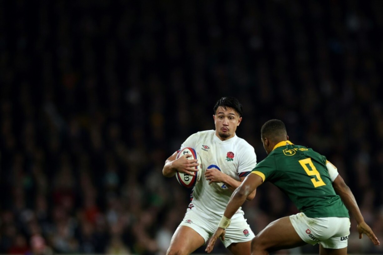 England's Marcus Smith (L) has the ability to turn a match on its head