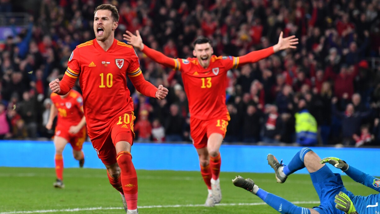 De Mann vum Owend, den Aaron Ramsey, huet fir Wales zwee Goler markéiert.