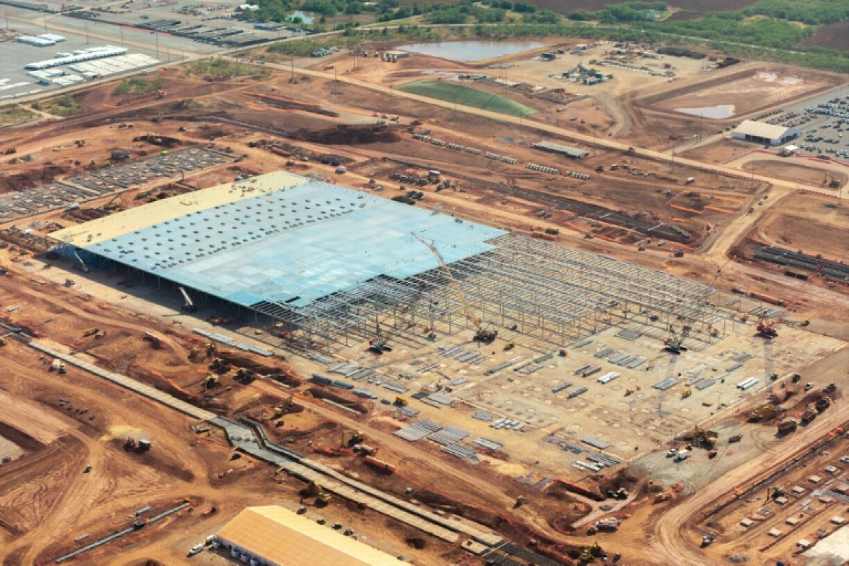 Tech giants are raising debt to finance the construction of data centers that power AI