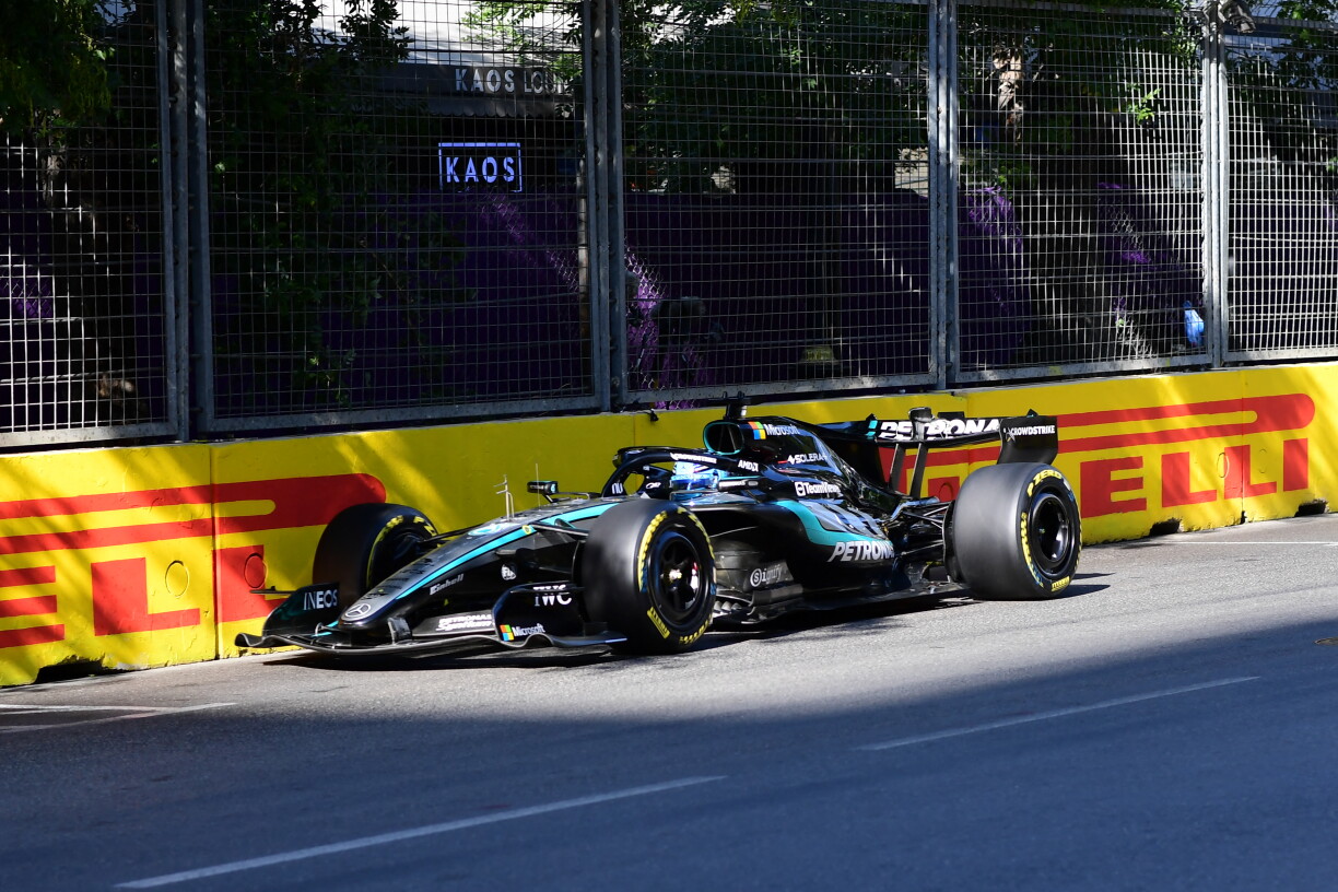 George Russell, pilote de l'écurie Mercedes-AMG PETRONAS F1 Team, lors du Grand Prix de Formule 1 sur le circuit urbain de Bakou.
