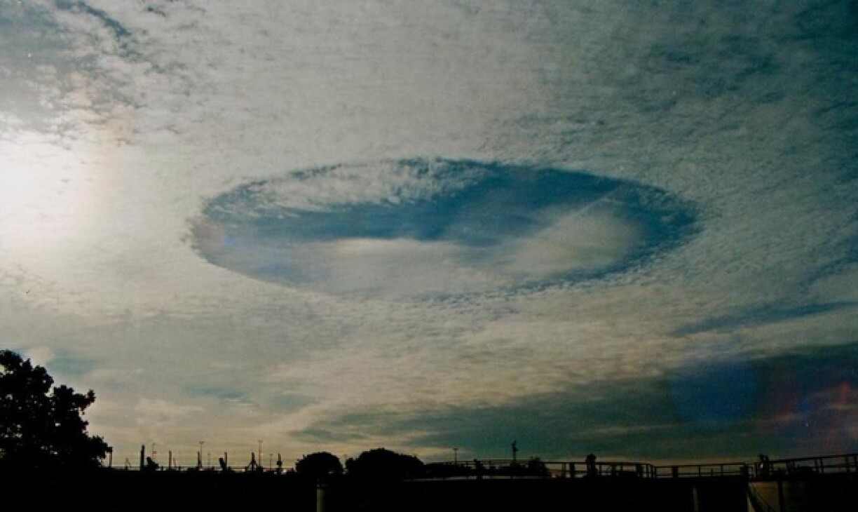 An example of a different fallstreak hole.