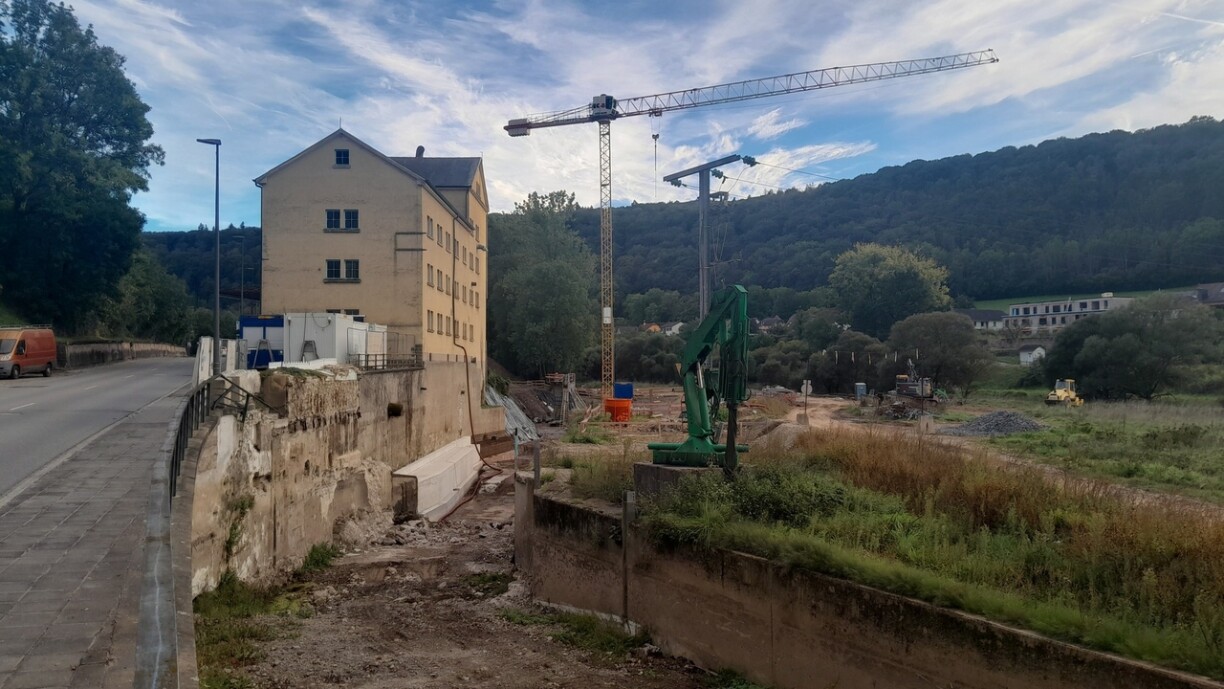 D'Waasserkraaftwierk entsteet nieft der aler Zettingermillen, an där 13 Wunnengen entstoe sollen.