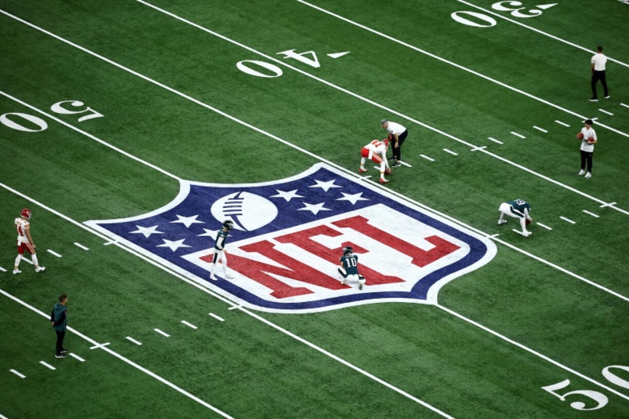 The NFL will see a salary cap jump of at least $22 million per team for next season, more than clubs had anticipated, a league memo has told teams