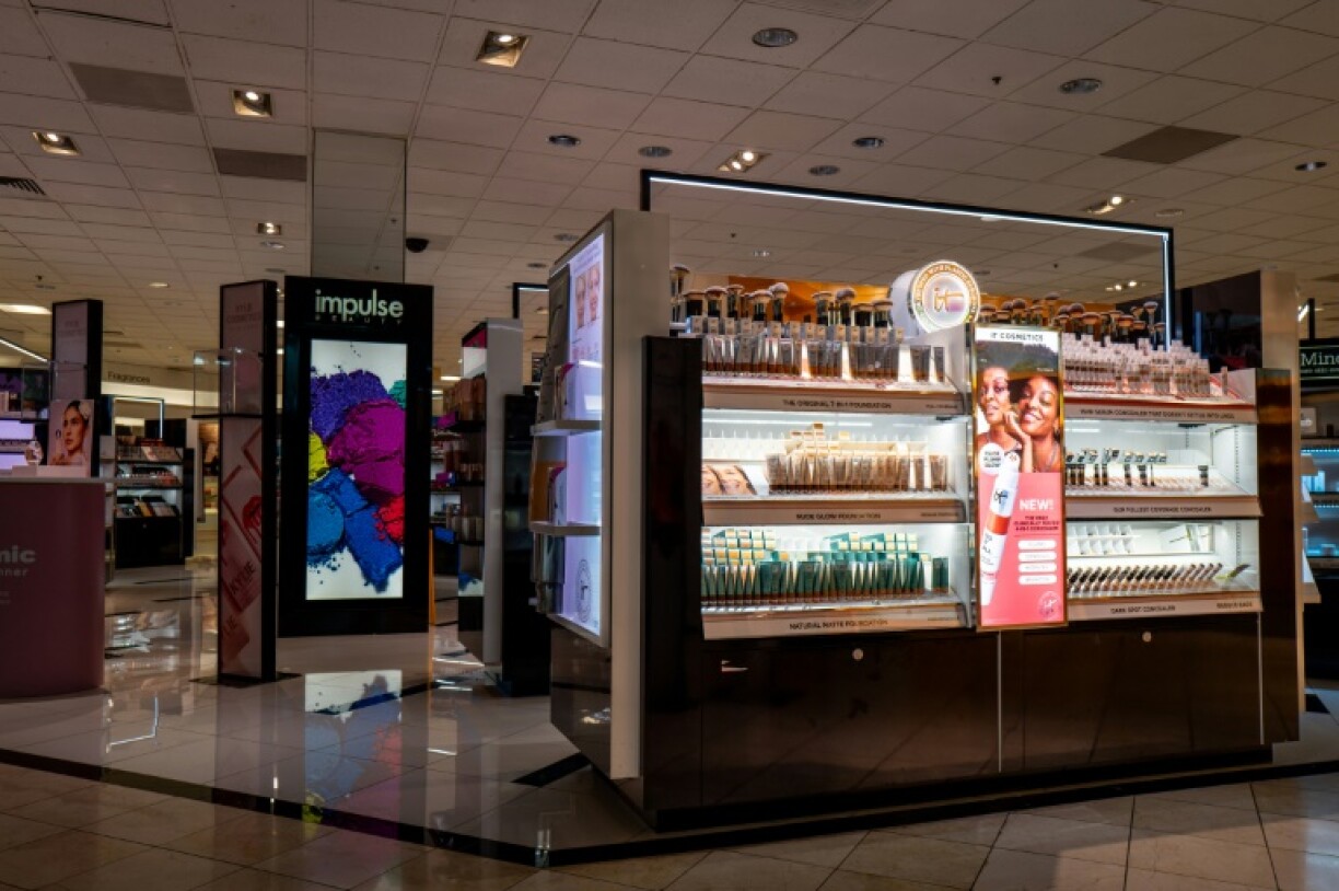 US stocks pushed to fresh records after the June retail sales report topped estimates by a wide margin