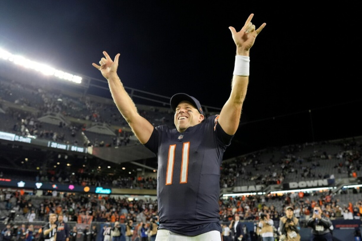 Case Keenum started his first NFL game since Christmas Eve 2023 after franchise quarterback Caleb Williams dislocated his elbow