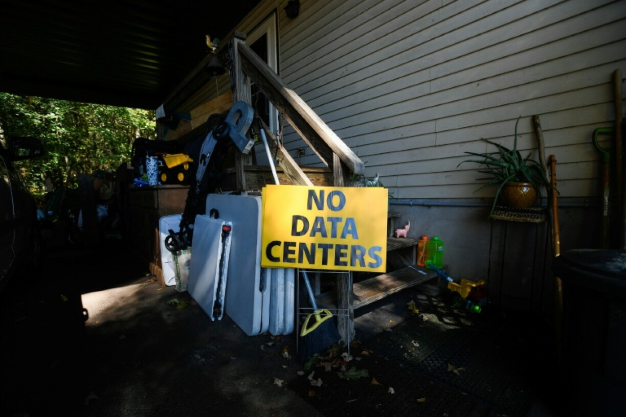Eagle Rock Resort residents oppose the high-voltage power lines and data center proposed nearby