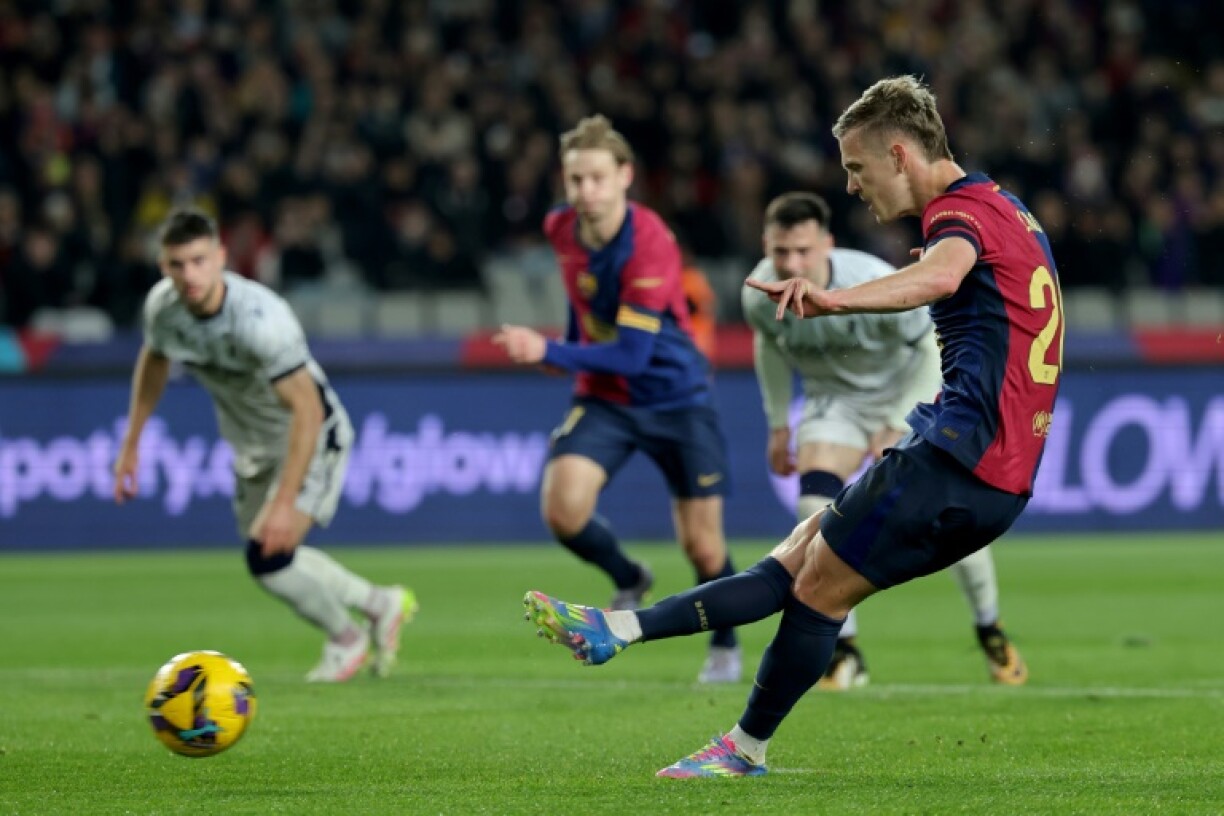 Dani Olmo limped off after scoring Barcelona's second goal against Osasuna on Thursday