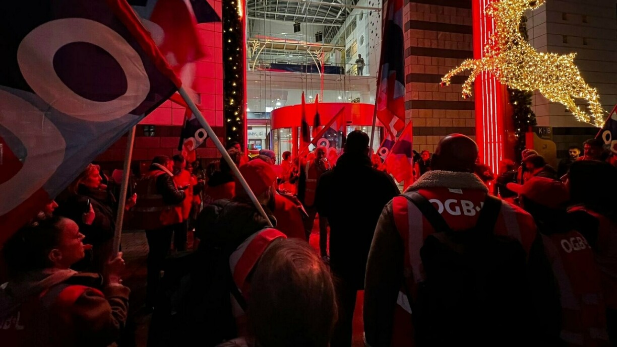 About fifty people gathered on Friday evening in front of Auchan