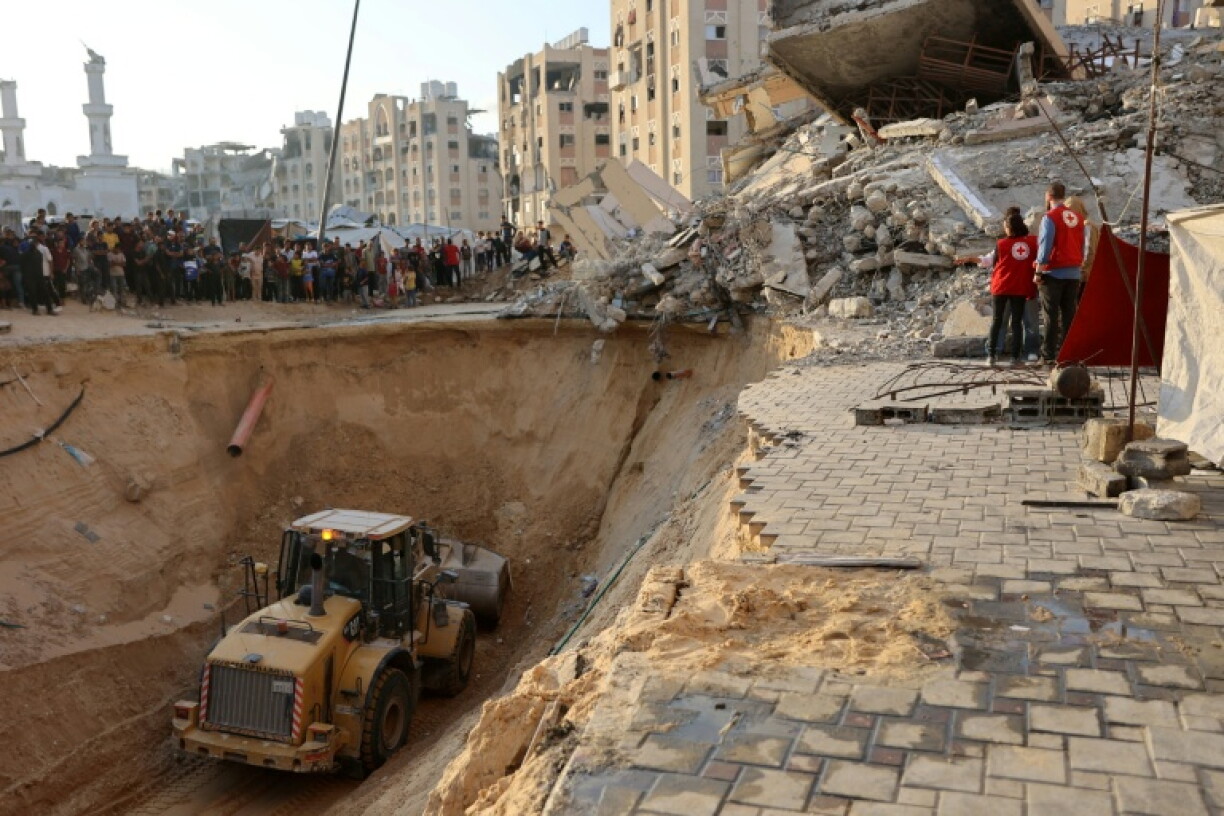 Hamas has said it needs time and technical assistance to recover the remaining bodies from under Gaza's rubble