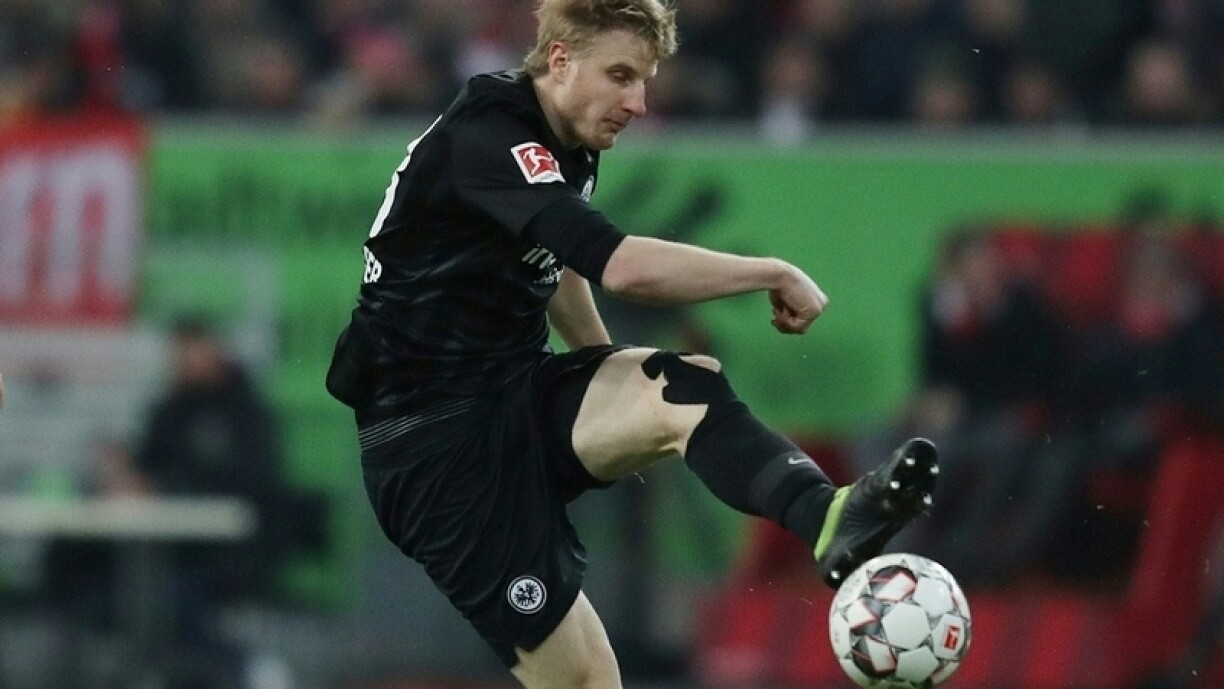 An der 1. Minutt den decisive Gol markéiert: de Martin Hinteregger.