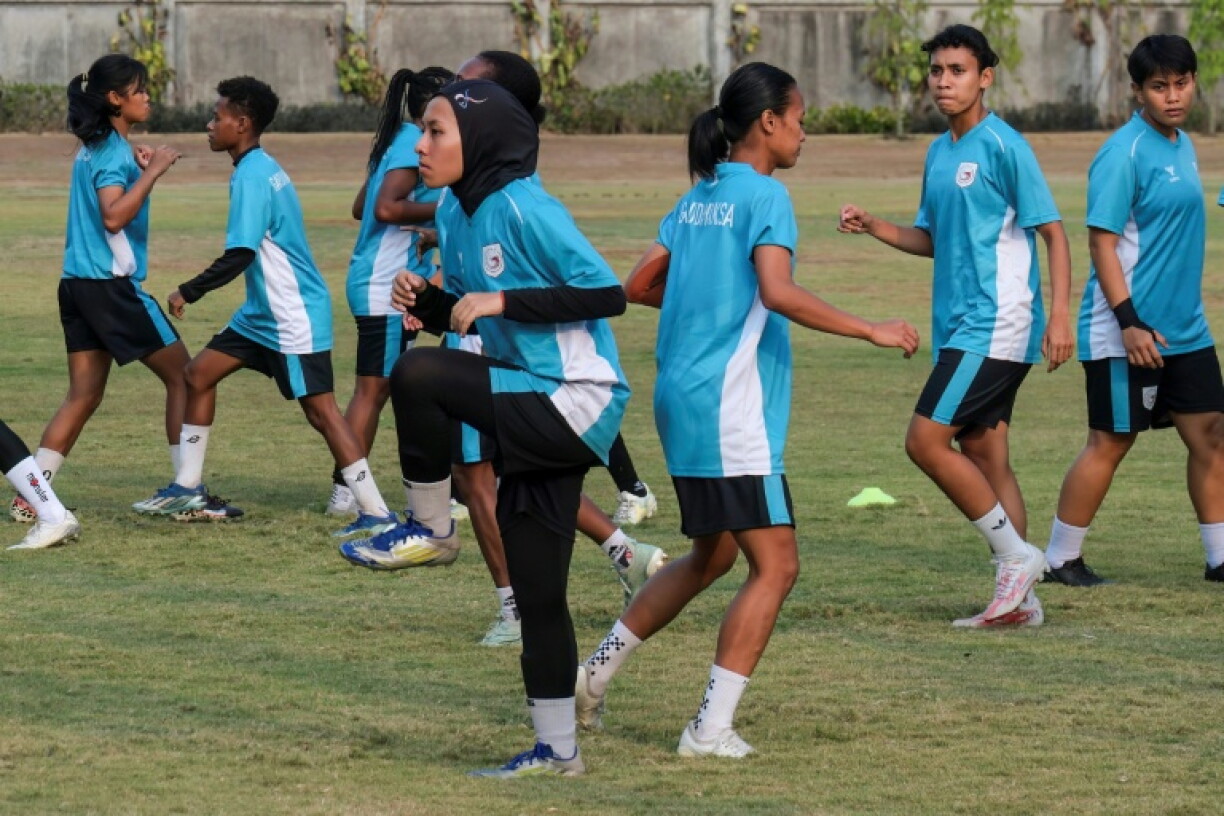 Garudayaksa FC are one of the teams in the women's league