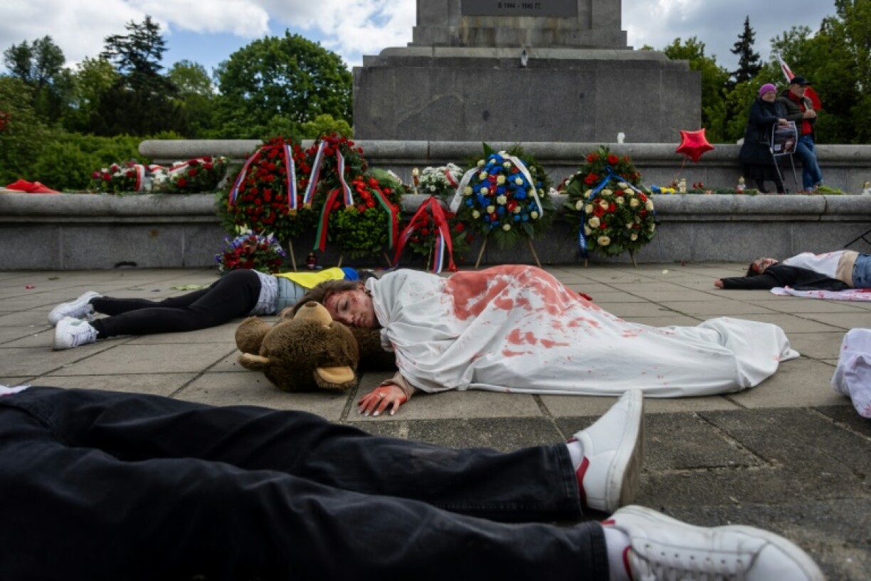 The Russian ambassador walked past the protesters amid a heavy police presence