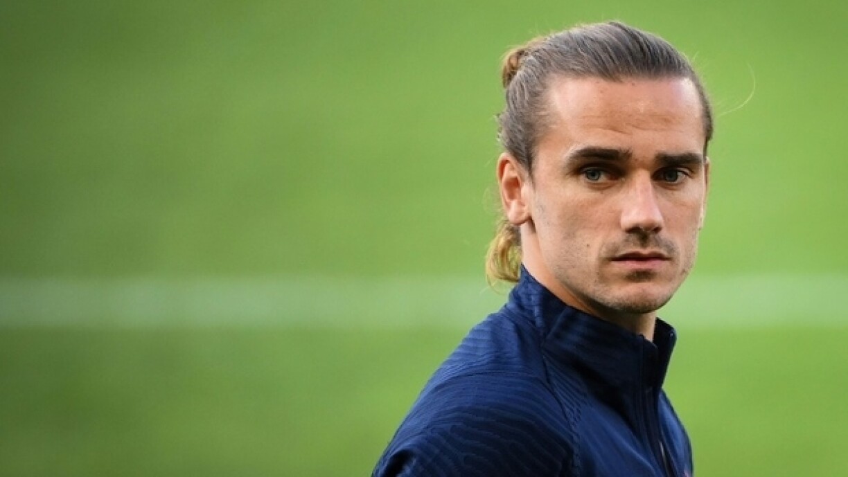 Antoine Griezmann gëtt un Atltico Madrid ausgeléint.