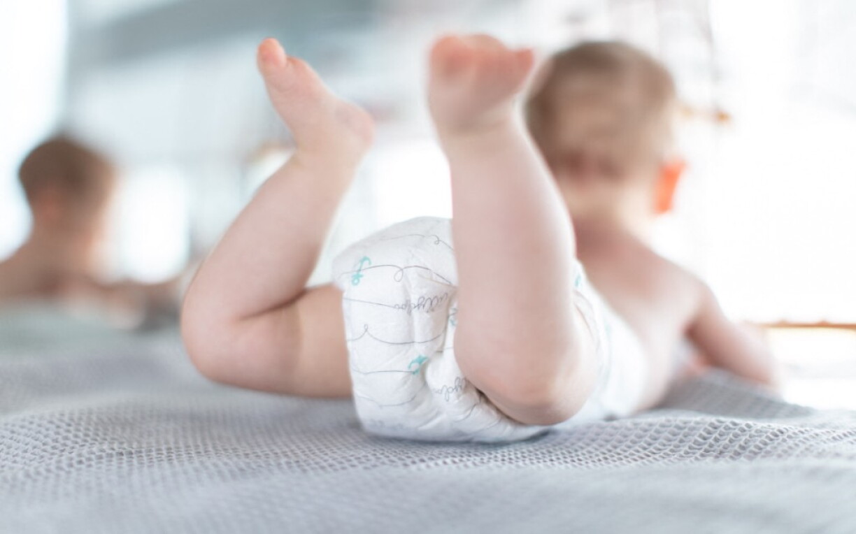 Ausser hirer Pampers haten déi zwee Däbbesse just nach eng Decken dobäi.