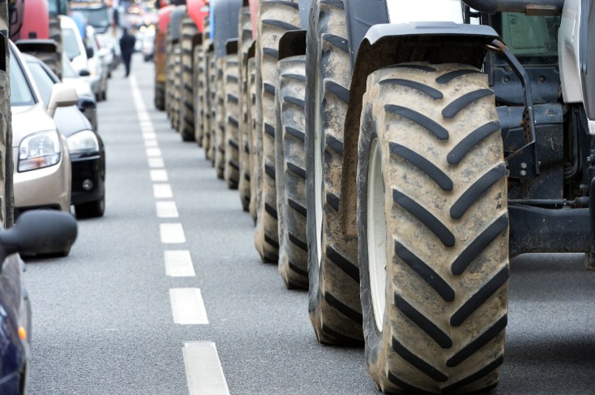 Une opération escargot sur une autoroute française