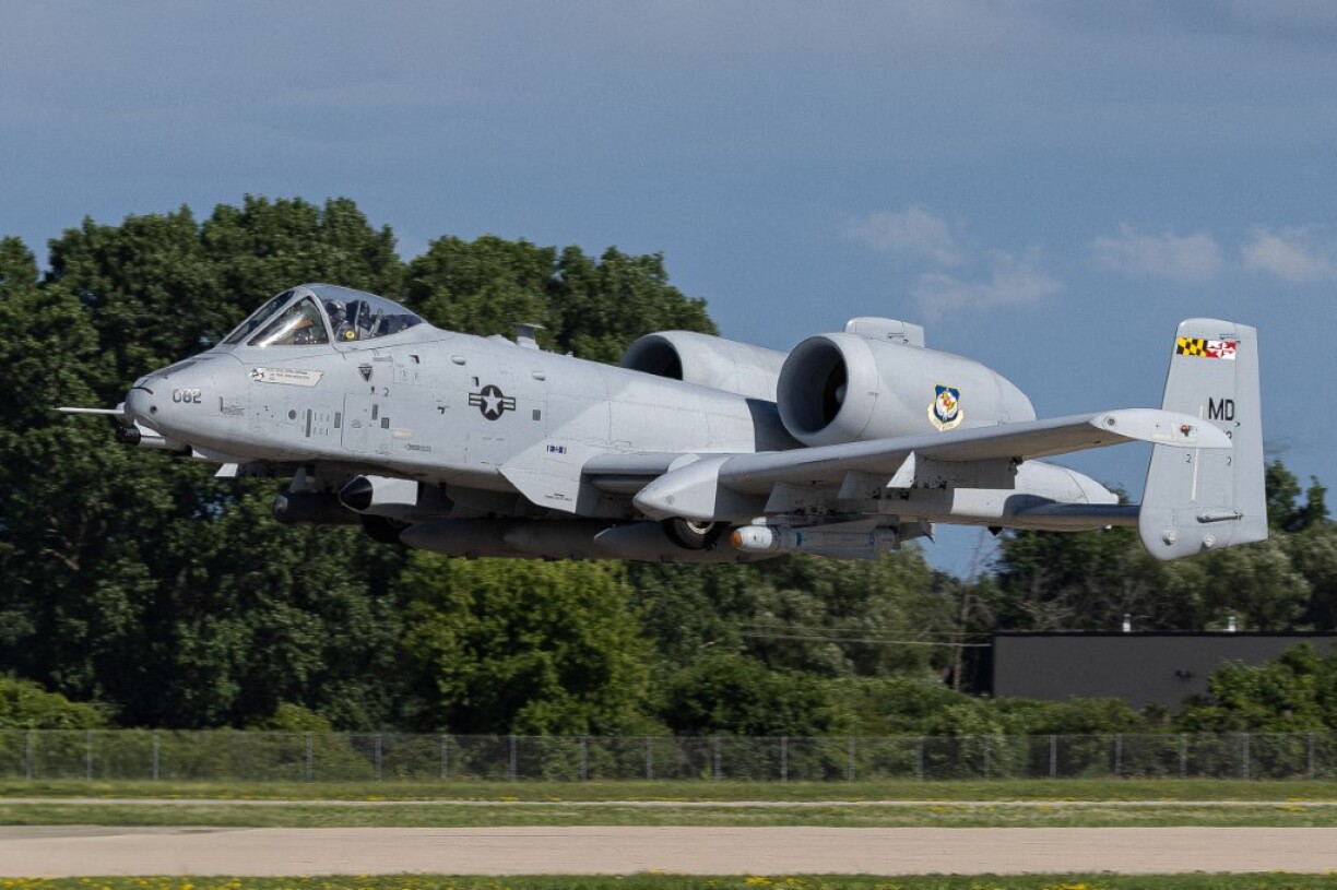 Beispillfoto vun enger A-10, wéi se vun der amerikanescher Loftwaff agesat gëtt.