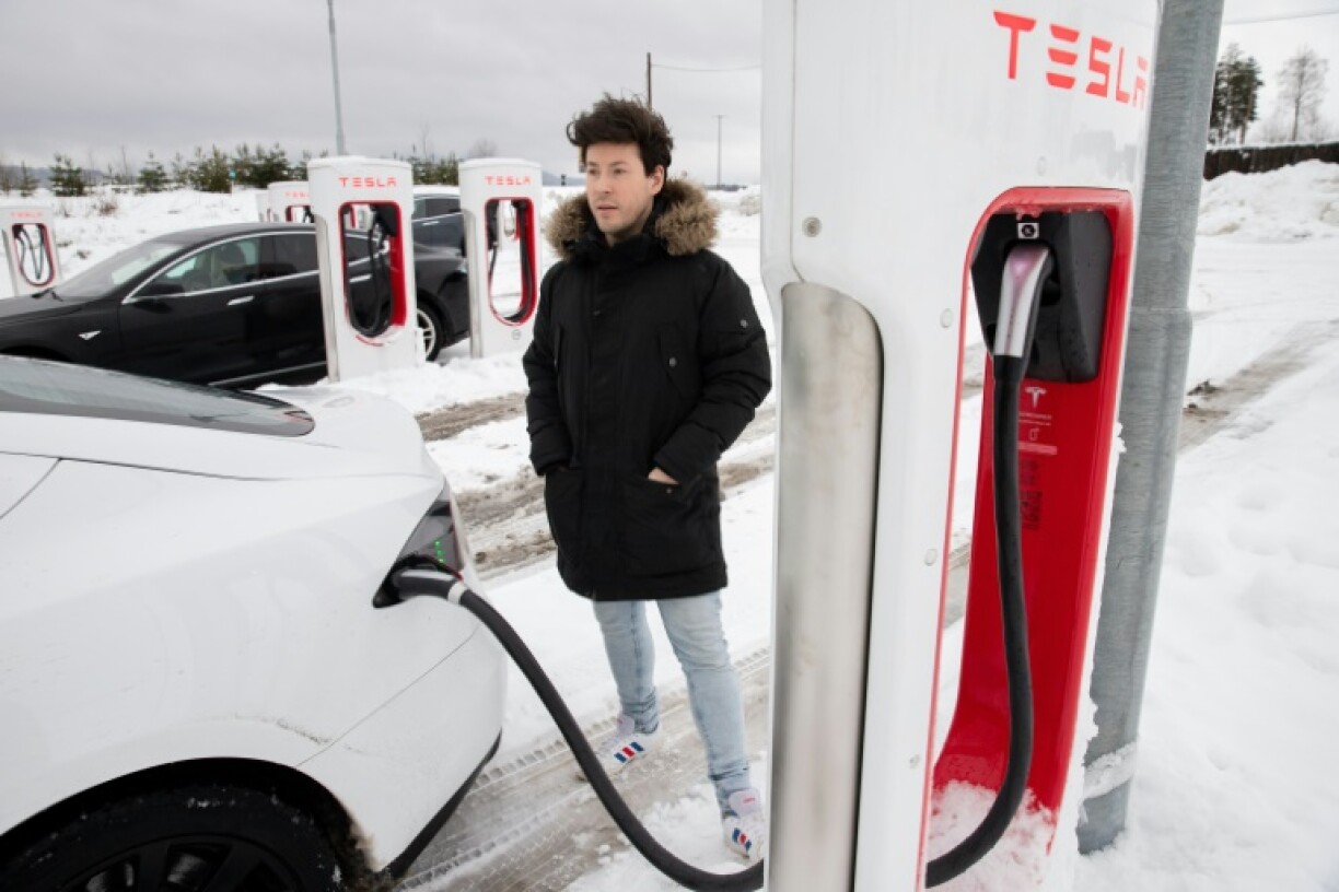 Norwegians have flocked back to Tesla as it offered zero-interest loans and a new Model Y