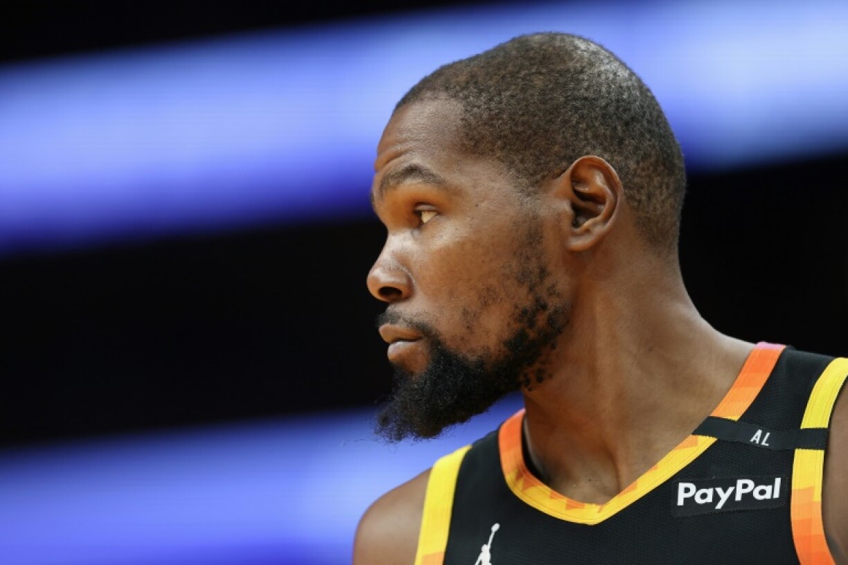 Phoenix Suns forward Kevin Durant reportedly will miss at least the next week of the NBA season with a left ankle sprain
