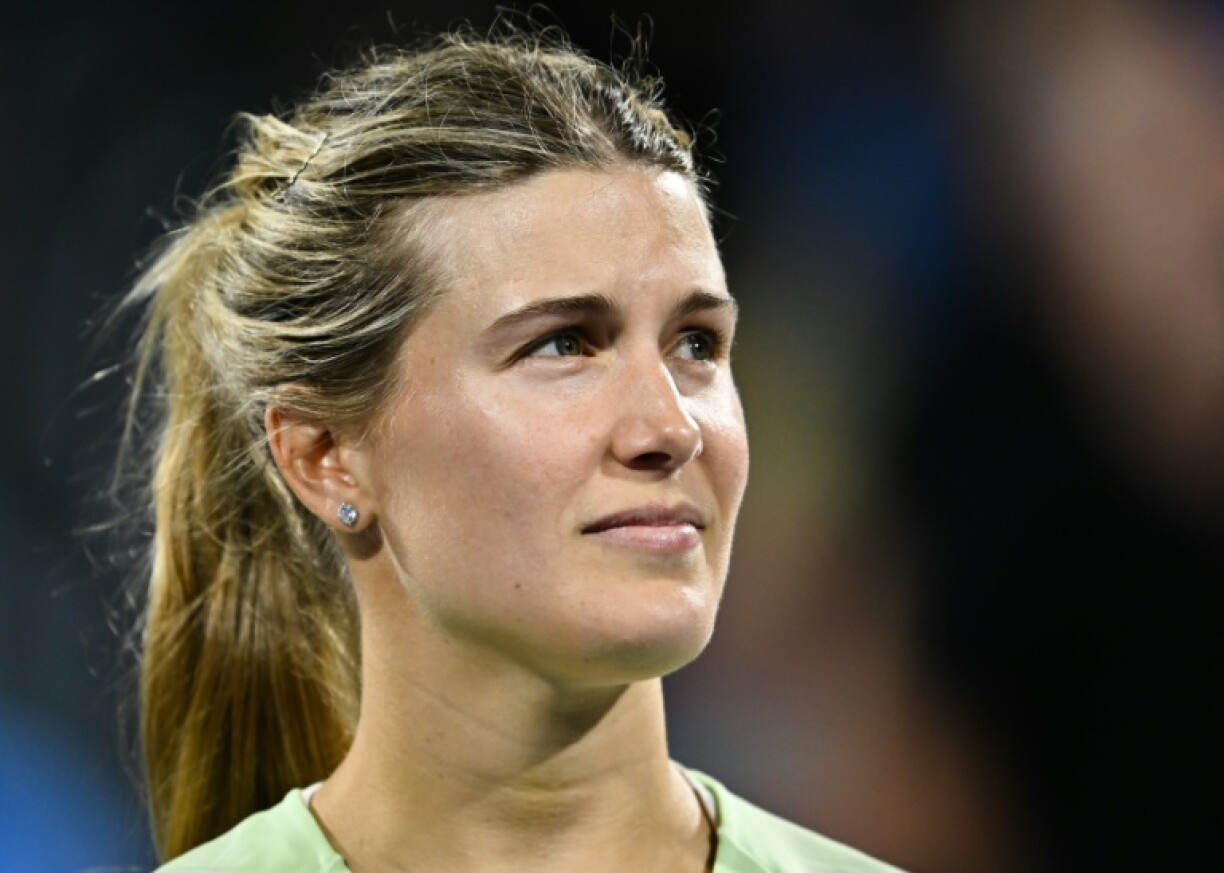 Canadian Eugenie Bouchard talks to fans after falling to Belinda Bencic at the WTA Canadian Open in what Bouchard says is the last match of her WTA career