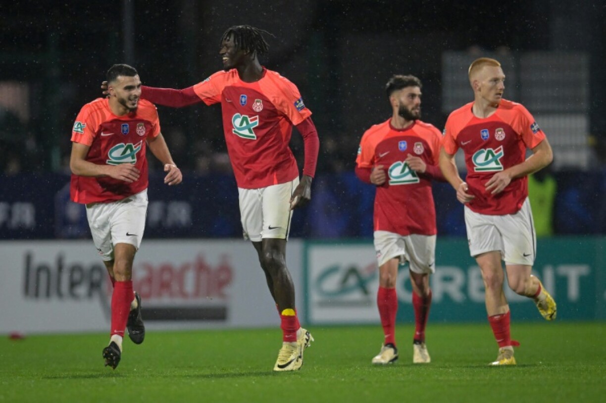 Les joueurs du FC Rouen vainqueurs de l'AS Monaco en Coupe de France au stade Robert-Diochon, le 8 février 2024