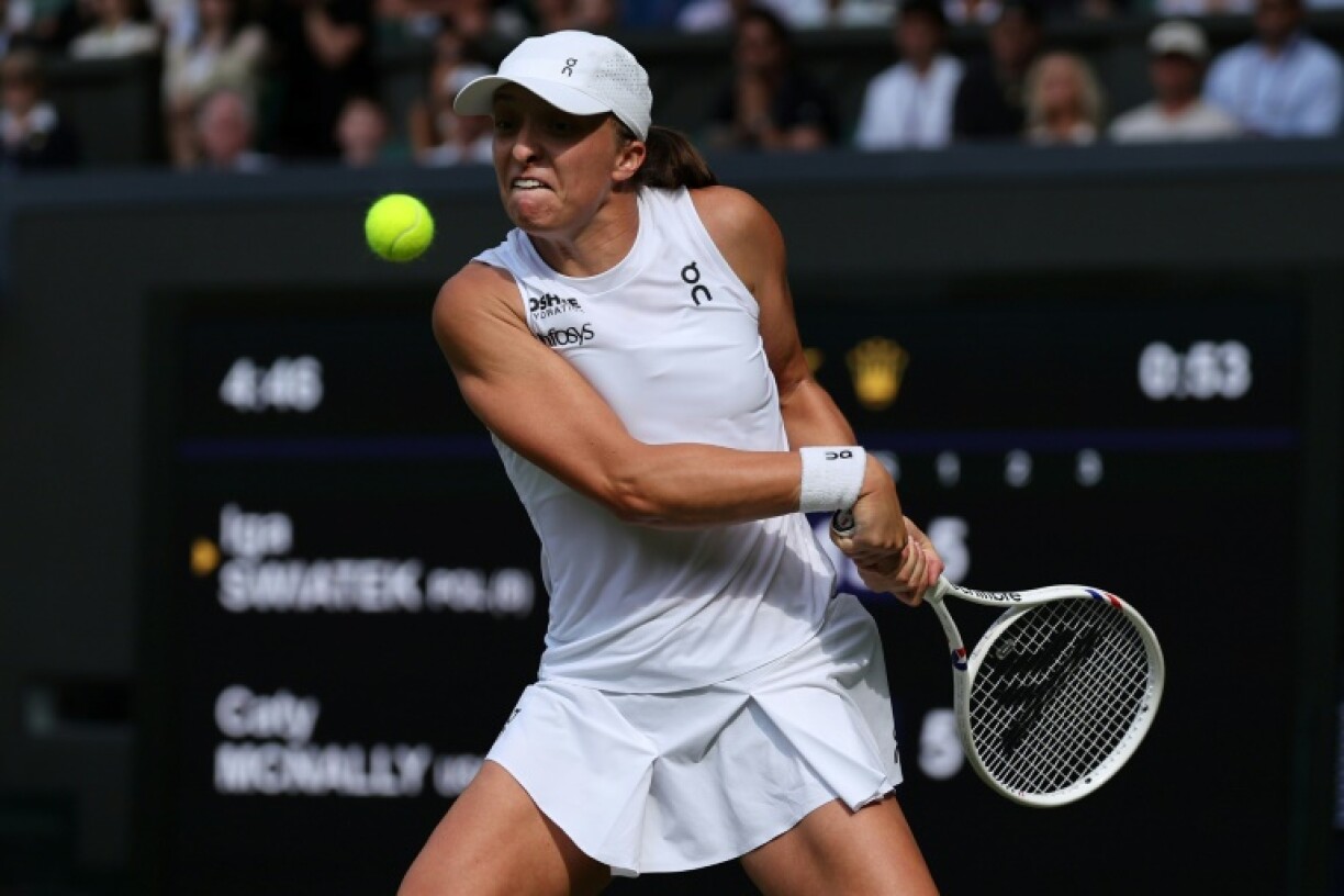 Poland's Iga Swiatek moved into the Wimbledon third round