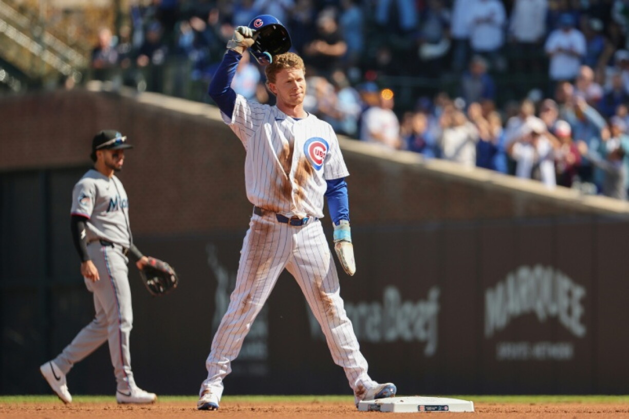 A stolen base in the first inning by the Chicago Cubs' Pete Crow-Armstrong made him the seventh player with 40 homers and 40 stolen bases in a season