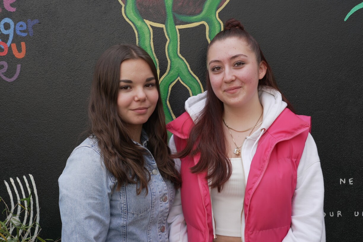 Tahiry and Lara have known each other for ten months.