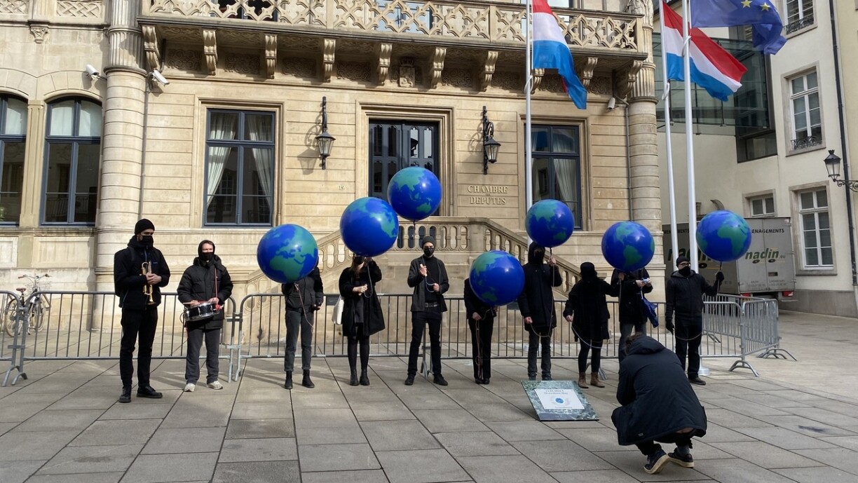 D'lescht Joer nach gouf et fir den Overshoot Day eng Aktioun virun der Chamber.