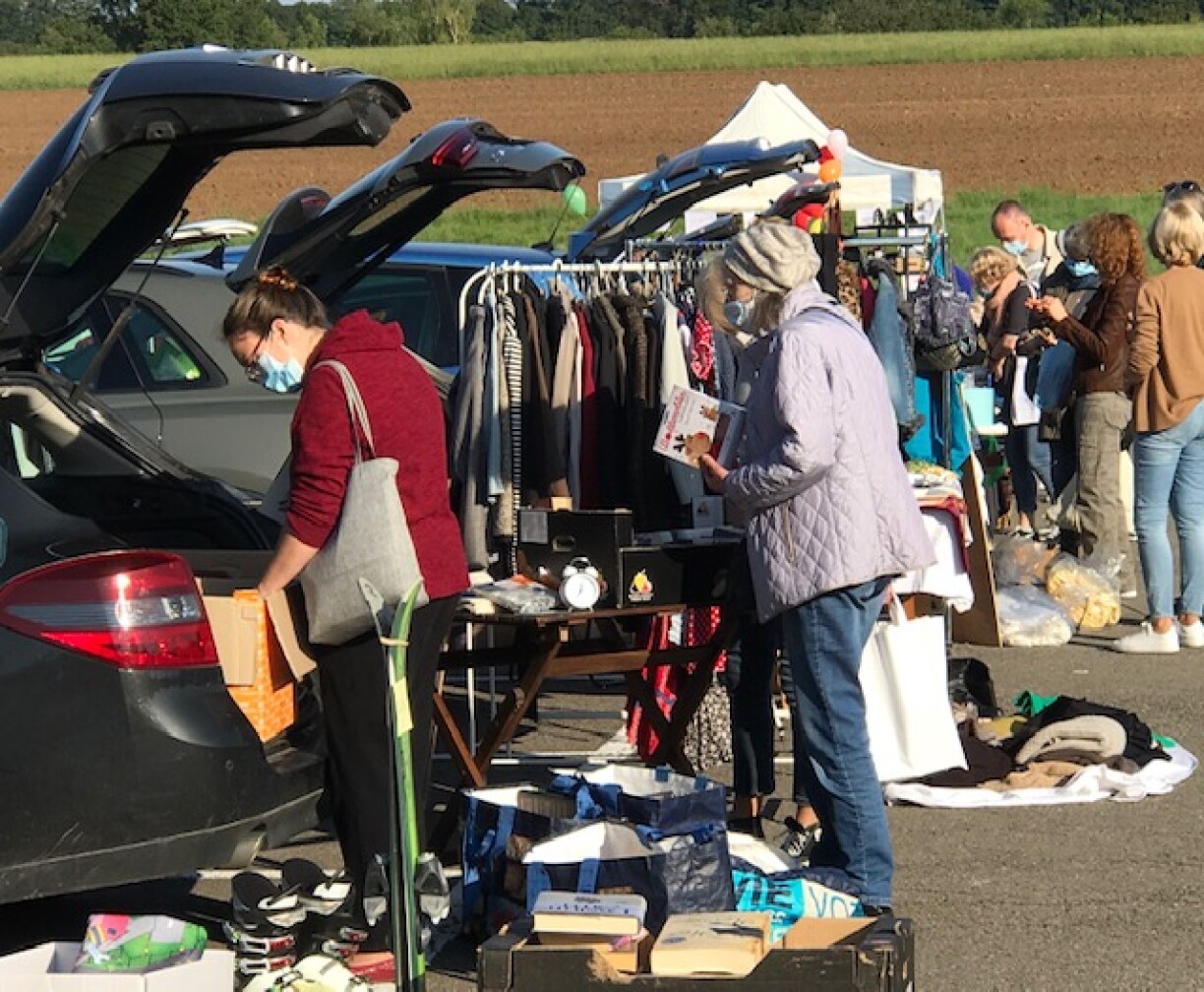 The car boot sale in action
