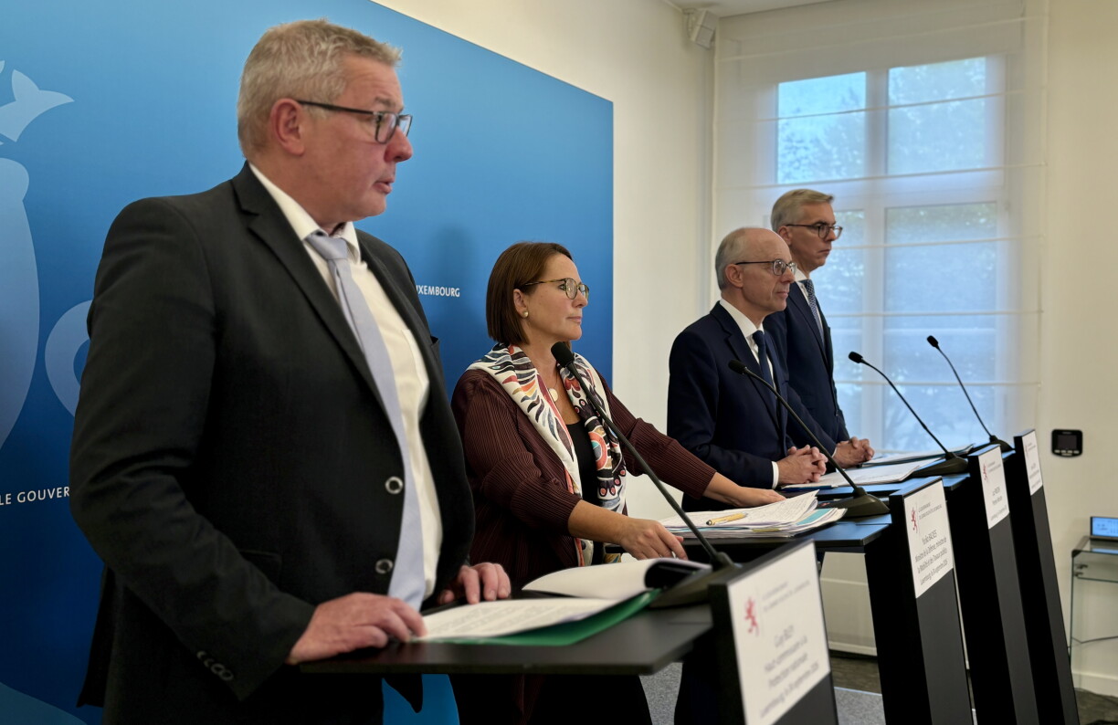 Pressekonferenz zu den Drone-Virfäll am September 2026.