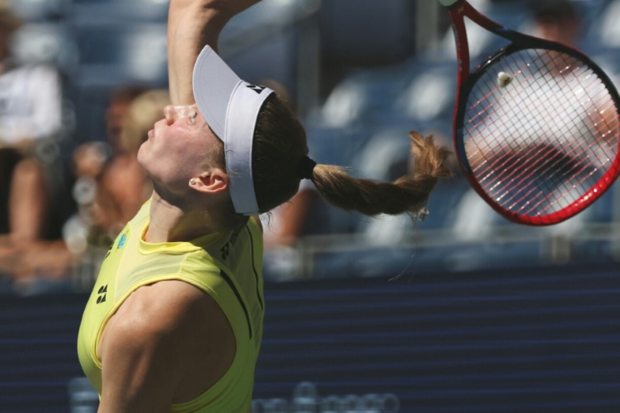 La joueuse du Kazakhstan et future N.1 mondiale Elena Rybakina en quart de finale de l'US Open contre la Chinoise Zheng Qinwen le 9 septembre 2026 à New York