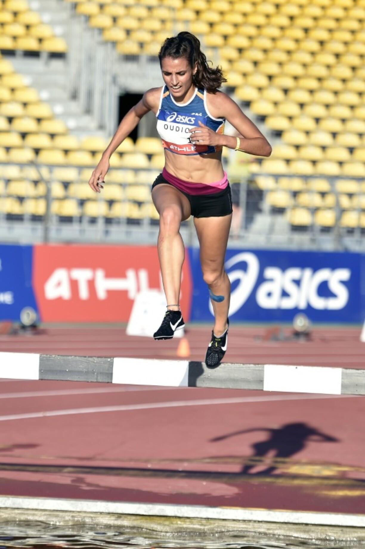 L'ancienne spécialiste du 3.000 m steeple Emma Oudiou lors des championnats de France élite d'athlétisme à Albi, le 7 juillet 2018