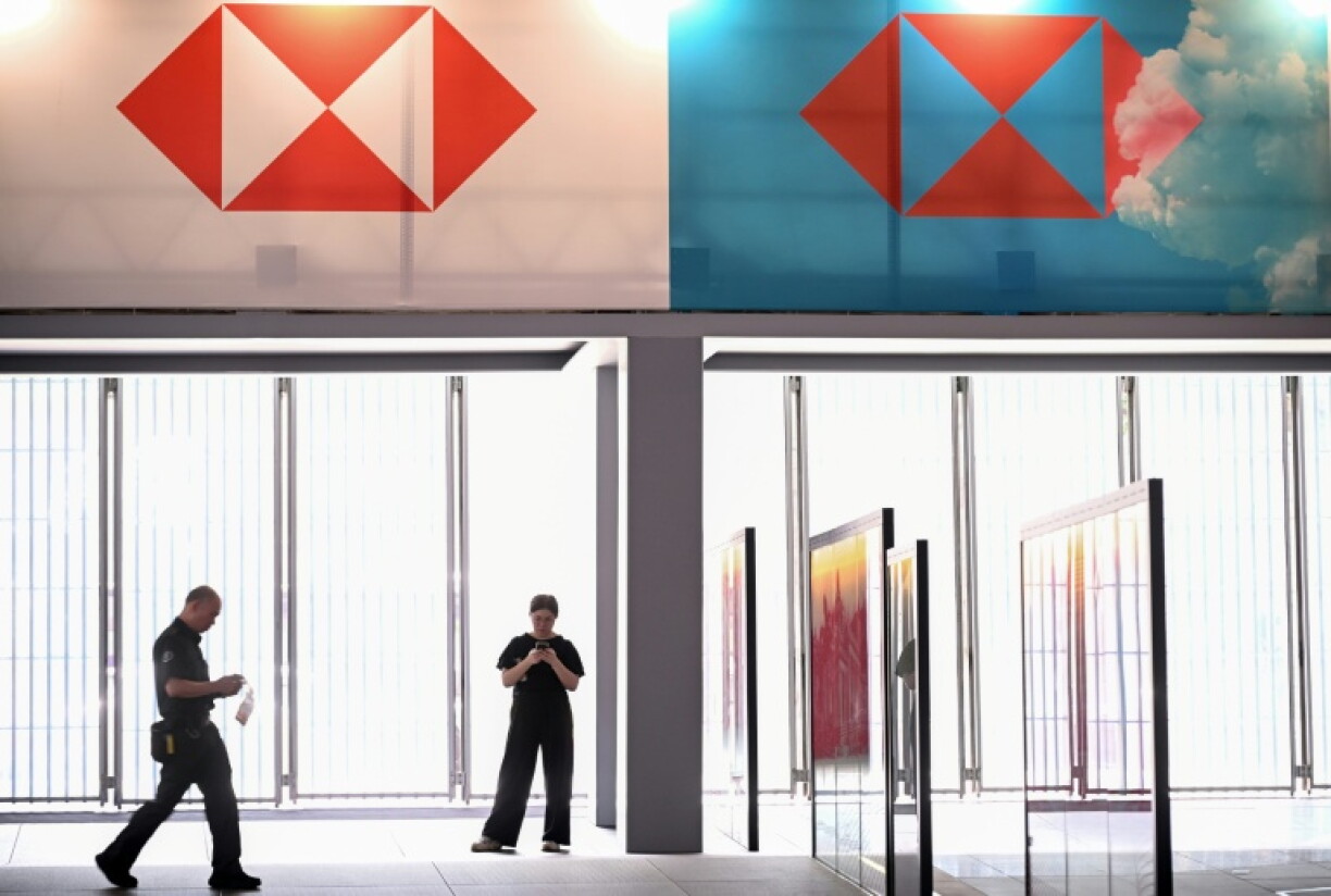 HSBC has been carrying out job cuts and a global restructuring