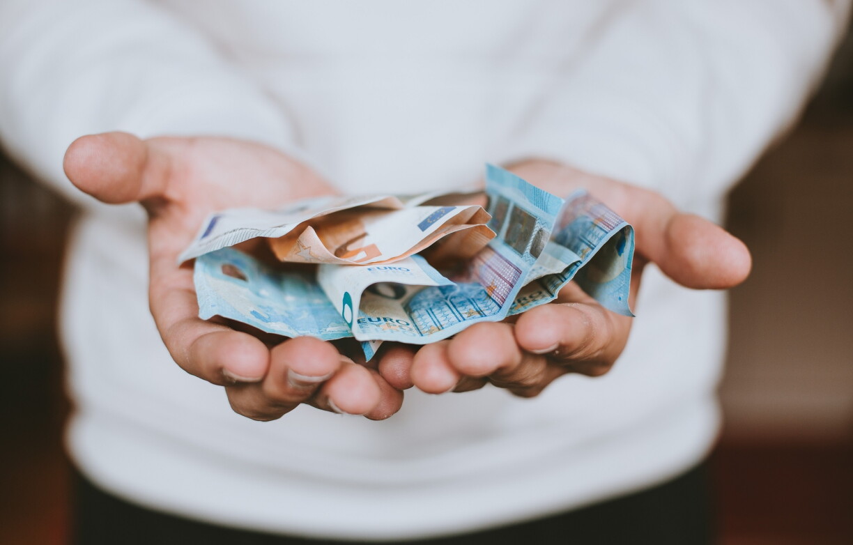 L'État a assuré plus de 370.000 paies grâce au chômage partiel.